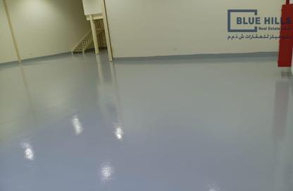 Warehouse - Studio - 1 Bathroom for rent in Umm Ramool - Dubai