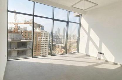 شقة - غرفة نوم - 2 حمامات للايجار في في2 - مدينة دبي الرياضية - دبي شقة - غرفة نوم - 2 حمامات للايجار في في2 - مدينة دبي الرياضية - دبي