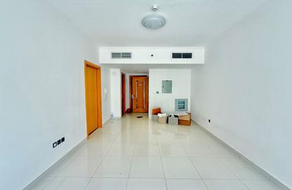 Apartment - 1 - 2 for rent in Muwaileh - Sharjah