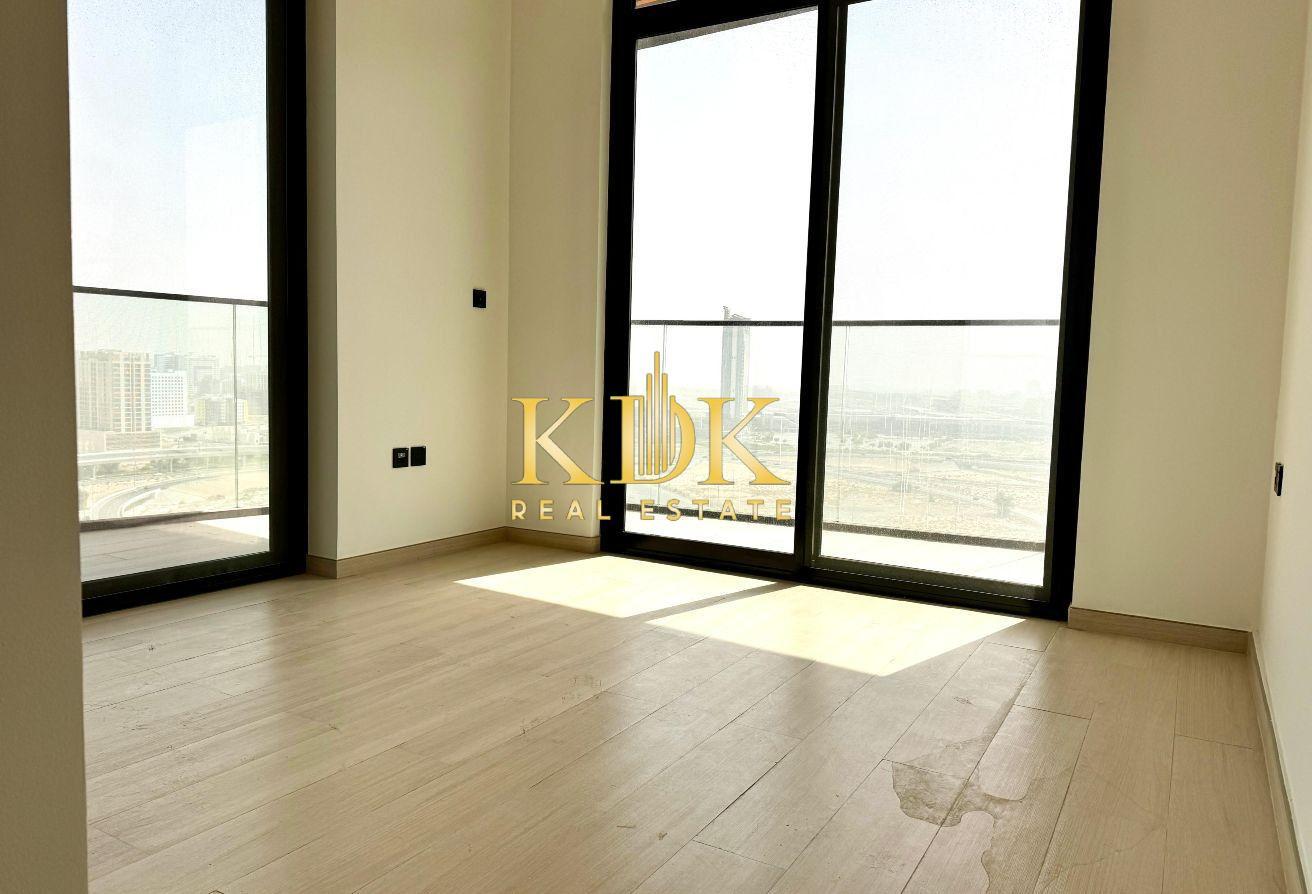 Community View | Spacious Unit | Prime Location photo 5