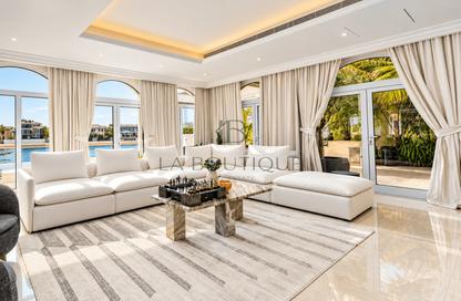 Villa - 4 - 4 for sale in Garden Homes Frond F - Garden Homes - Palm Jumeirah - Dubai