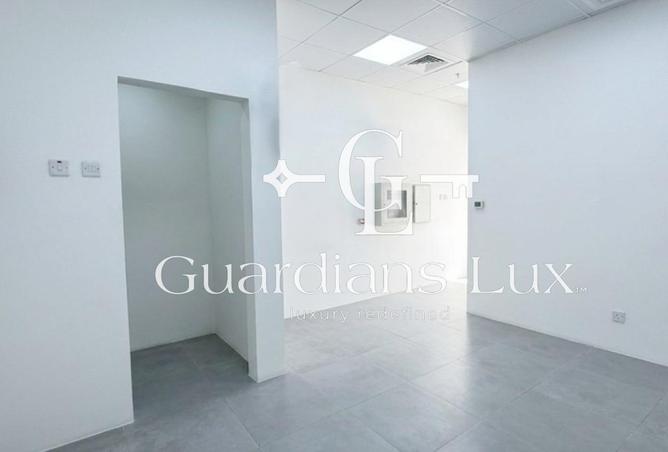 76169792 - Property Image 3