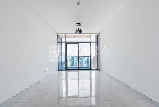 Brand New Apartment | Storage | Closed Kitchen