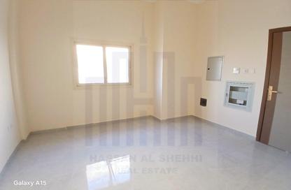 Apartment - Studio - 1 for rent in Muwailih Building - Muwaileh - Sharjah