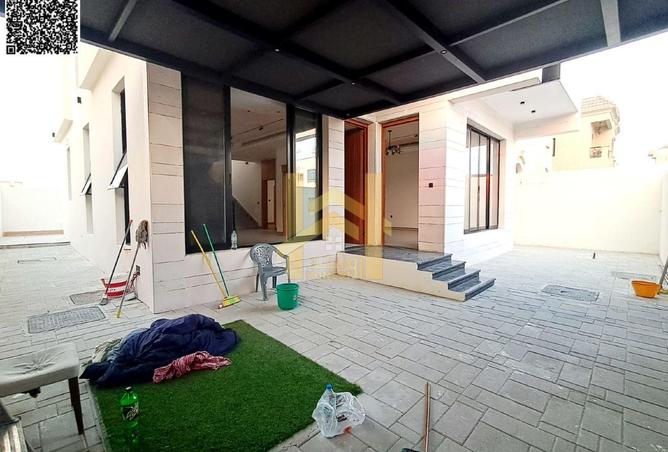 81527235 - Property Image 3