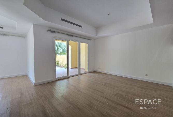 128817823 - Property Image 3