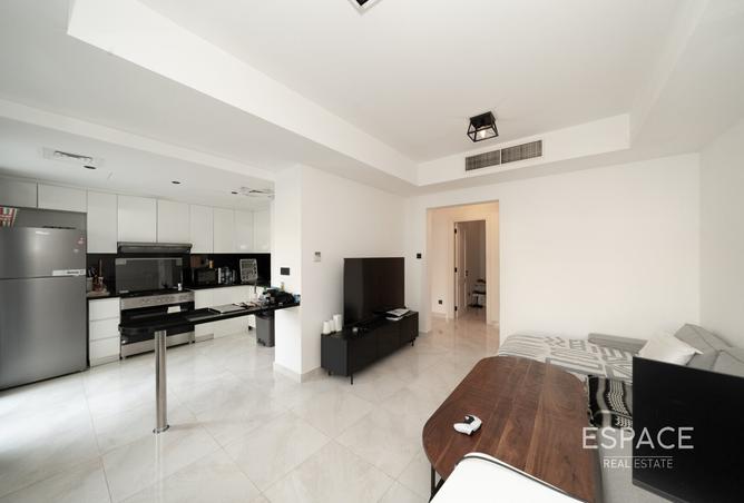 2-bed villa in Springs 10 · Upgraded — photo 2