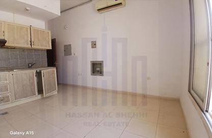 Apartment - Studio - 1 for rent in Muwailih Building - Muwaileh - Sharjah