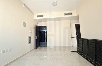 Apartment - 1 - 1 for rent in Fire Station Road - Muwaileh - Sharjah