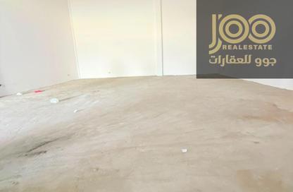 Warehouse - Studio - 2 for rent in Umm Al Thuoob - Umm Al Quwain