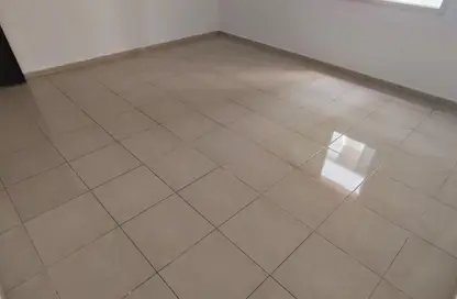Apartment - 1 Bedroom - 2 Bathrooms for rent in Qasimia 10 building - Al Mahatta - Al Qasimia - Sharjah