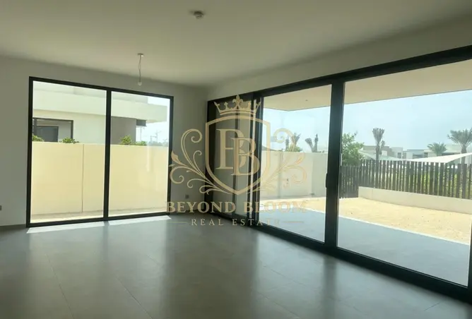 166047005 - Property Image 3
