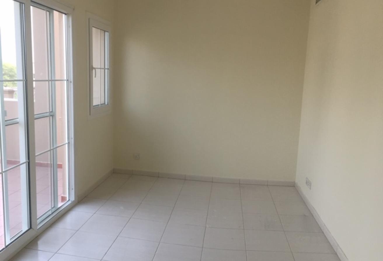 2M UPGRADED CLOSE LAKE 3B/R+STUDY+MAID 230K ONLY photo 8