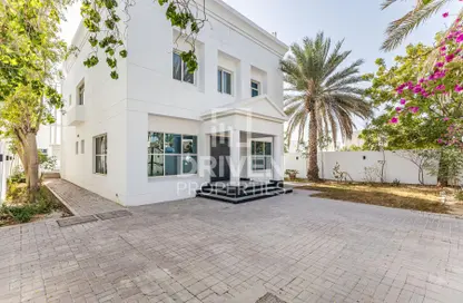 Villa - 4 Bedrooms - 6 Bathrooms for rent in Al Manara - Dubai
