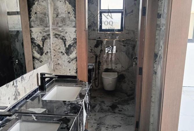 83254860 - Property Image 3