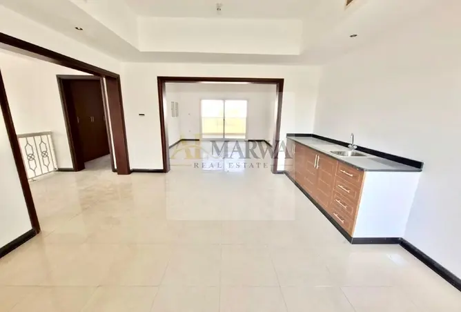 155587055 - Property Image 3