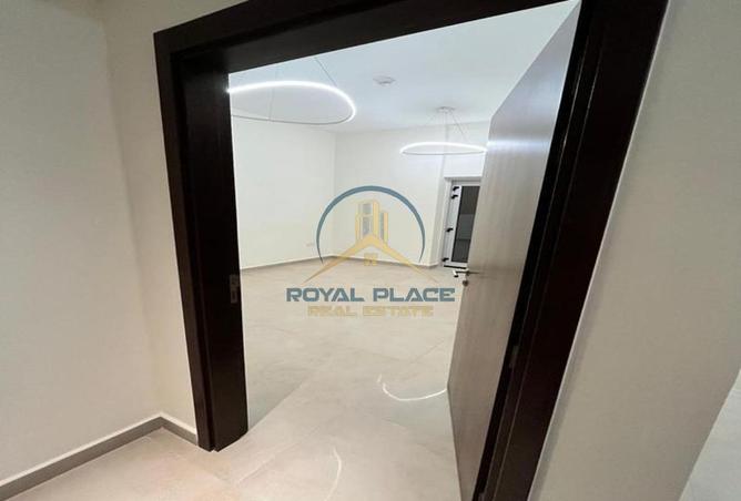 62063432 - Property Image 3