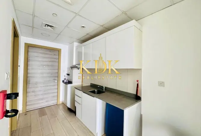 104670002 - Property Image 3