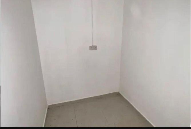 73112155 - Property Image 3