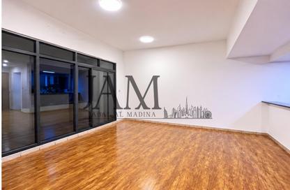 Apartment - 3 - 2 for rent in Al Ghaf 2 - Al Ghaf - Greens - Dubai