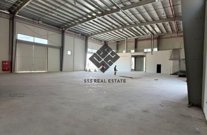 Warehouse - Studio - 2 Bathrooms for rent in Umm Dir - Umm Al Quwain