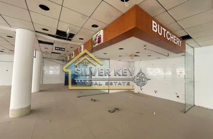 Shop - Studio - 3 Bathrooms for rent in Al Naba'ah - Al Sharq - Sharjah