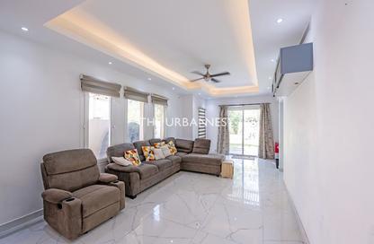 Villa - 3 Bedrooms - 3 Bathrooms for rent in Springs 2 - The Springs - Dubai