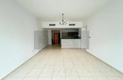 شقة - 1 حمام للايجار في سكاي كورتس تاور B - أبراج سكاي كورتس - مجمع دبي ريزيدنس - دبي لاند - دبي