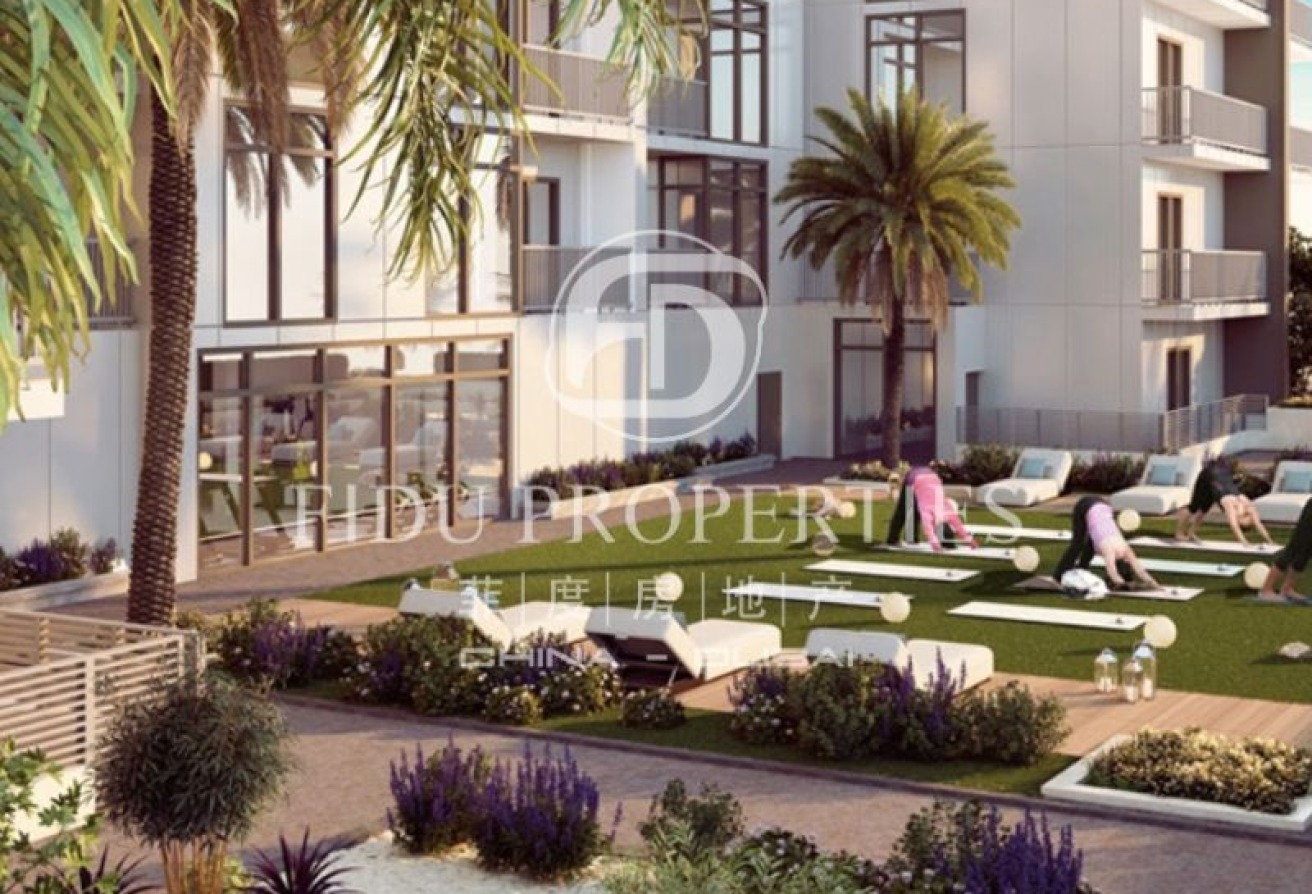 High Floor | Burj Khalifa View | Pool & Garden Out