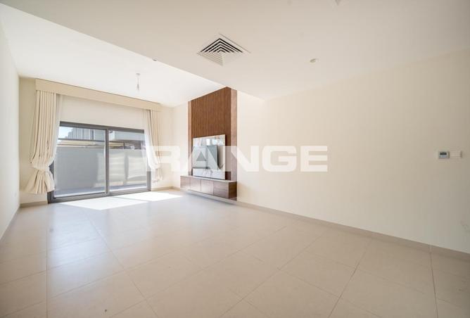 72304566 - Property Image 3