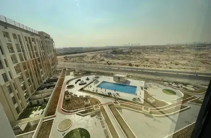 شقة - 2 غرف نوم - 2 حمامات للايجار في برج روكان B - برج روكان - روكان - دبي لاند - دبي