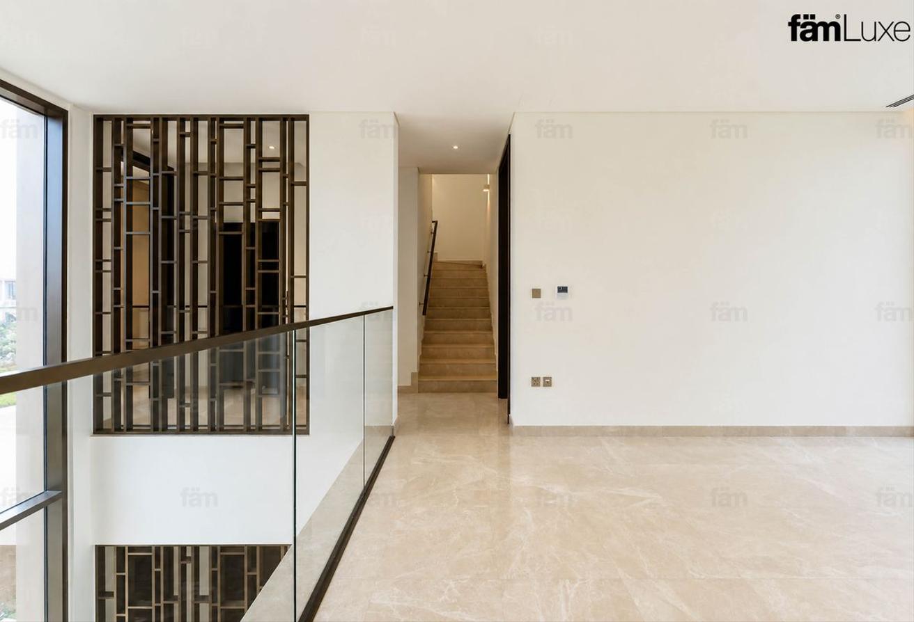 Brand New | Vacant | View Today | With Elevator photo 25