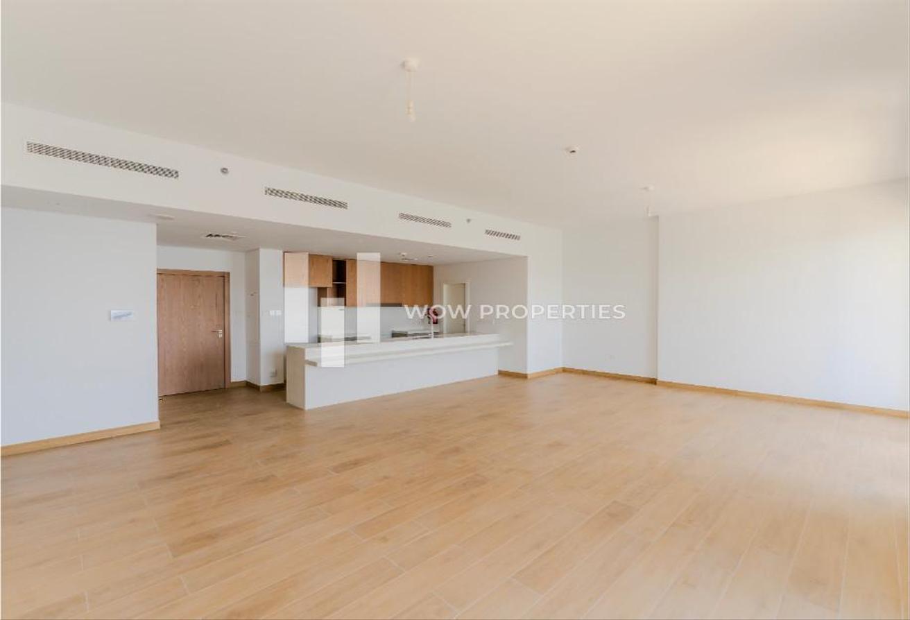 CORNER UNIT | FULL MARINA AND SEA VIEWS | VACANT photo 5
