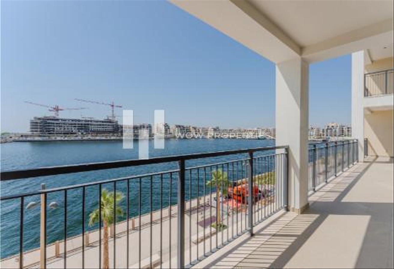 CORNER UNIT | FULL MARINA AND SEA VIEWS | VACANT photo 9