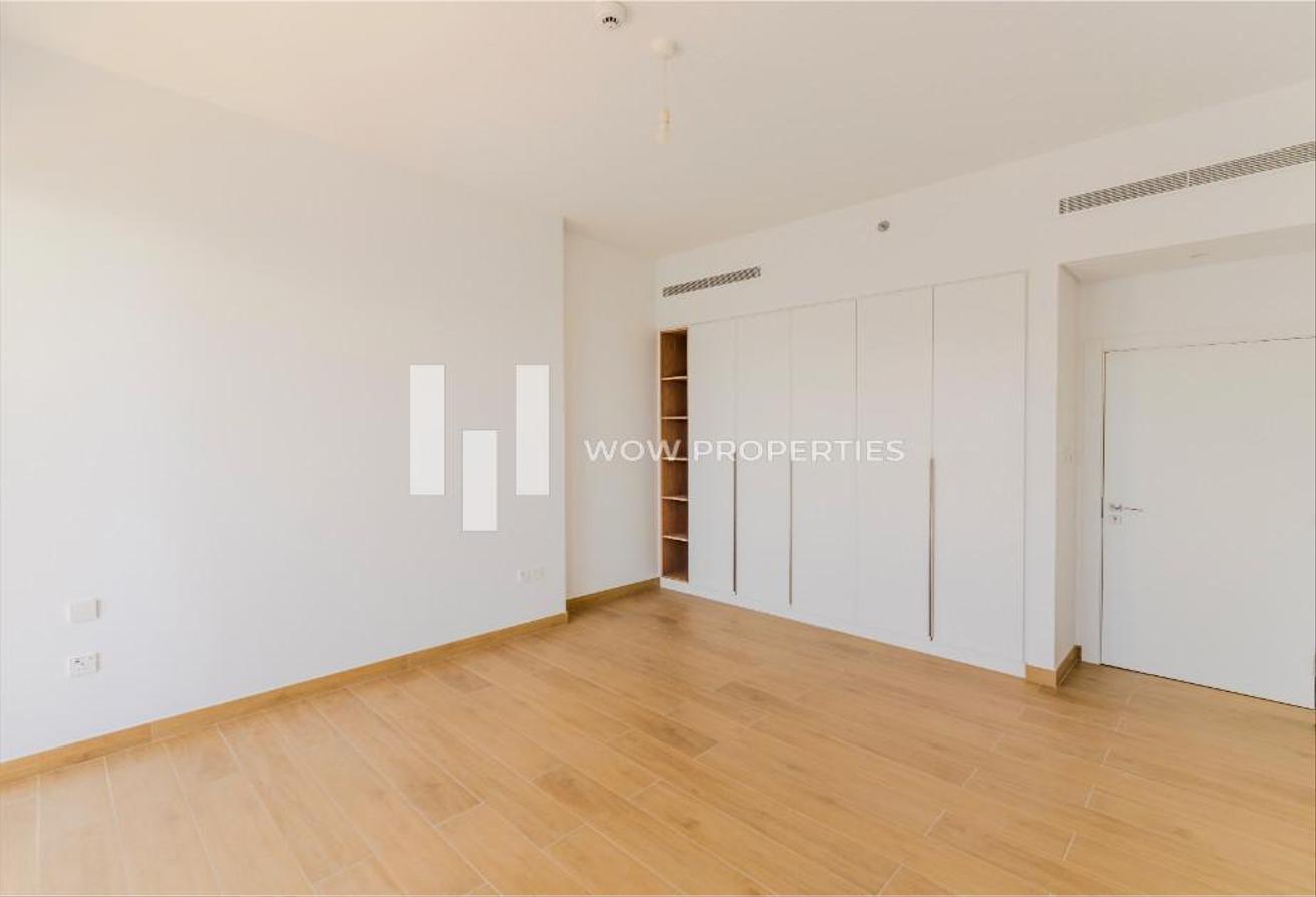 CORNER UNIT | FULL MARINA AND SEA VIEWS | VACANT photo 17