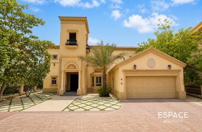 Villa - 4 Bedrooms - 4 Bathrooms for rent in Entertainment Foyer - Mediterranean Clusters - Jumeirah Islands - Dubai
