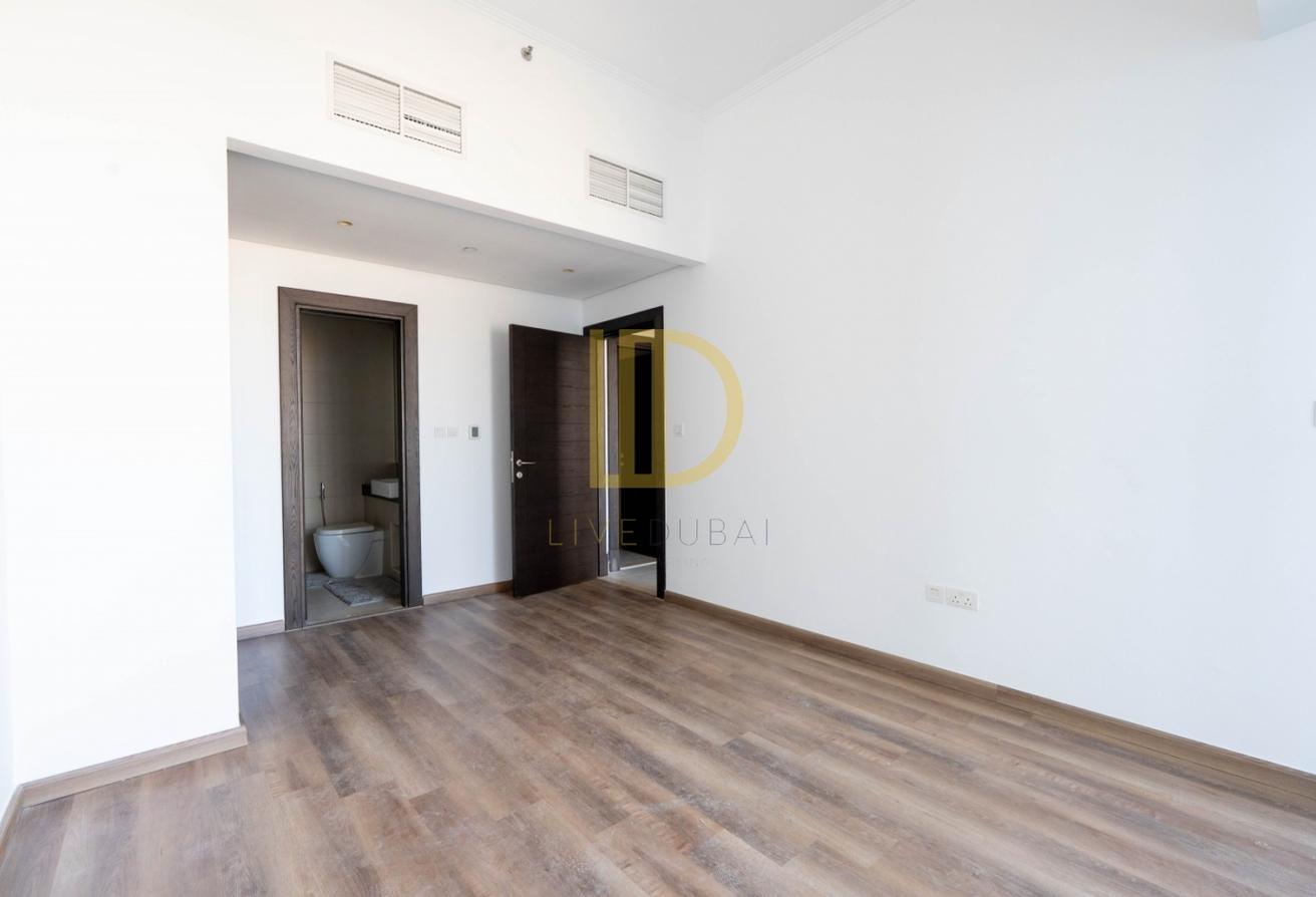Kitchen Equipped| Near Dubai Marina Mall | Vacant photo 9