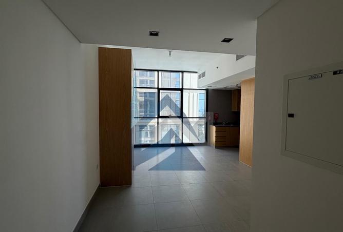 102828942 - Property Image 2