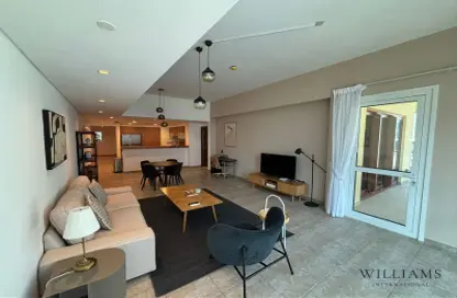 Apartment - 2 Bedrooms - 3 Bathrooms for rent in Marina Residences 1 - Marina Residences - Palm Jumeirah - Dubai