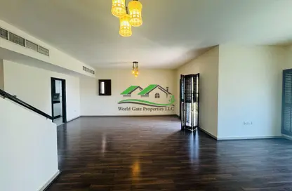 Villa - 5 Bedrooms - 6 Bathrooms for rent in Contemporary Style - Al Reef Villas - Al Reef - Abu Dhabi