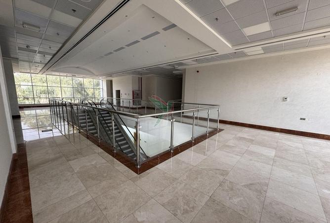 2OvkHF86NnM - Property Image 3