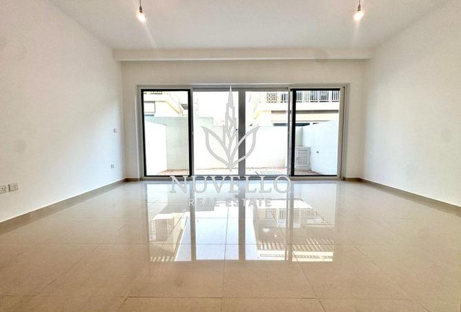 54948437 - صورة العقار 2