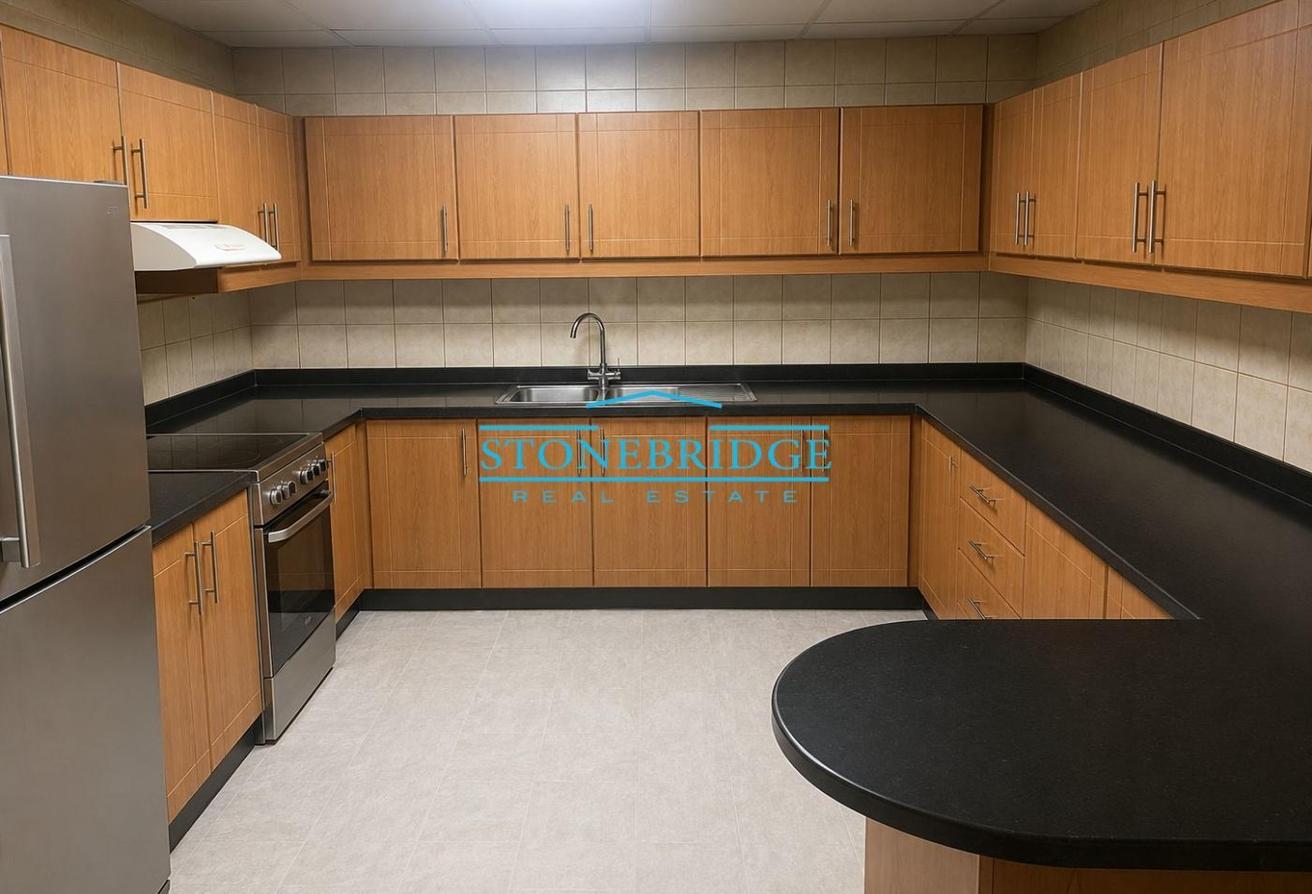 Fully Furnished|Spacious Layout|Multiple Cheques photo 5