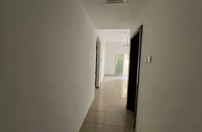 شقة - غرفة نوم - 2 حمامات للايجار في المحطة - القاسمية - الشارقة