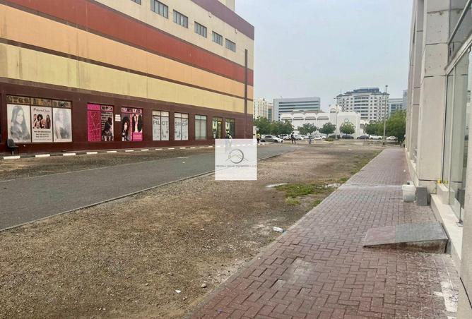 70693786 - صورة العقار 3