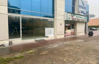 Retail - Studio - 1 Bathroom for rent in Zeenah Building - Port Saeed - Deira - Dubai
