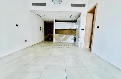Apartment - 1 Bedroom - 2 Bathrooms for rent in Jumeirah Garden City - Al Satwa - Dubai