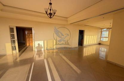 Apartment - 3 - 4 for rent in Al Majaz 3 - Al Majaz - Sharjah Apartment - 3 - 4 for rent in Al Majaz 3 - Al Majaz - Sharjah