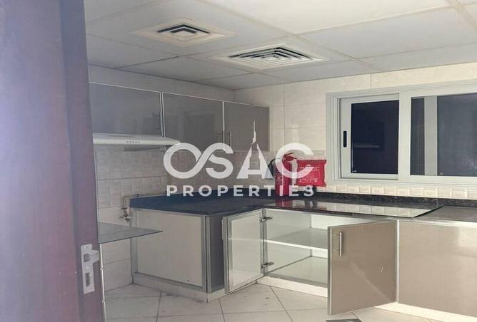 88748027 - Property Image 3
