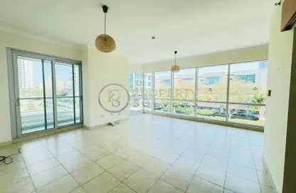 شقة - 2 غرف نوم - 2 حمامات للايجار في فيروايز شرق - فيروايز - ذا فيوز - دبي